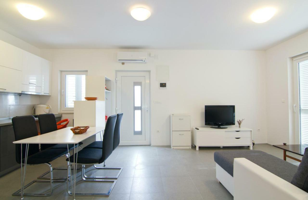 Apartment Botta ミミツェ エクステリア 写真